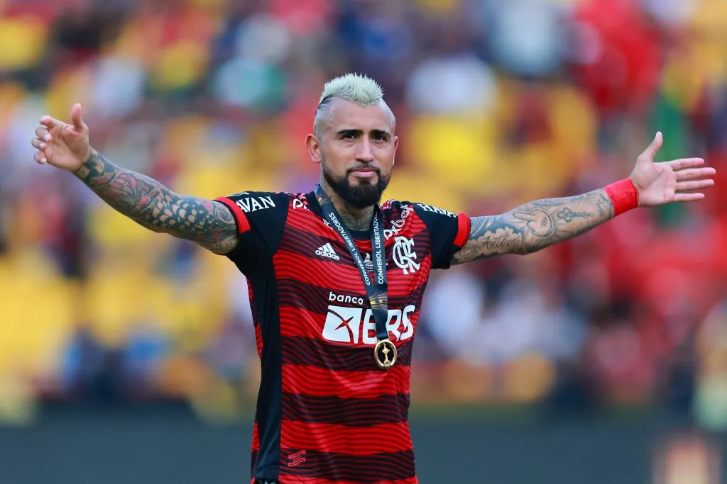 Arturo Vidal llega al Athletico Paranaense tras dos semestres en el Flamengo.