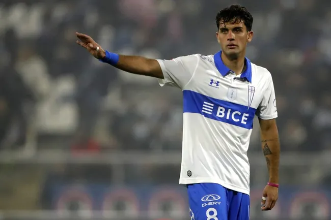 Nacho Saavedra busca salir de la UC en 2024 (Photosport)