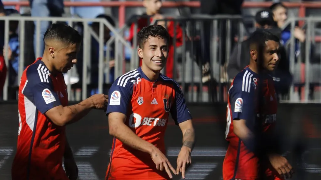 Assadi volverá a ocupar la zona creativa ante los rojos (Photosport)