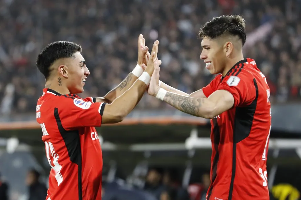 Jordhy Thompson y Carlos Palacios serán titulares en el encuentro de Colo Colo ante el América MG (Foto: Photosport)