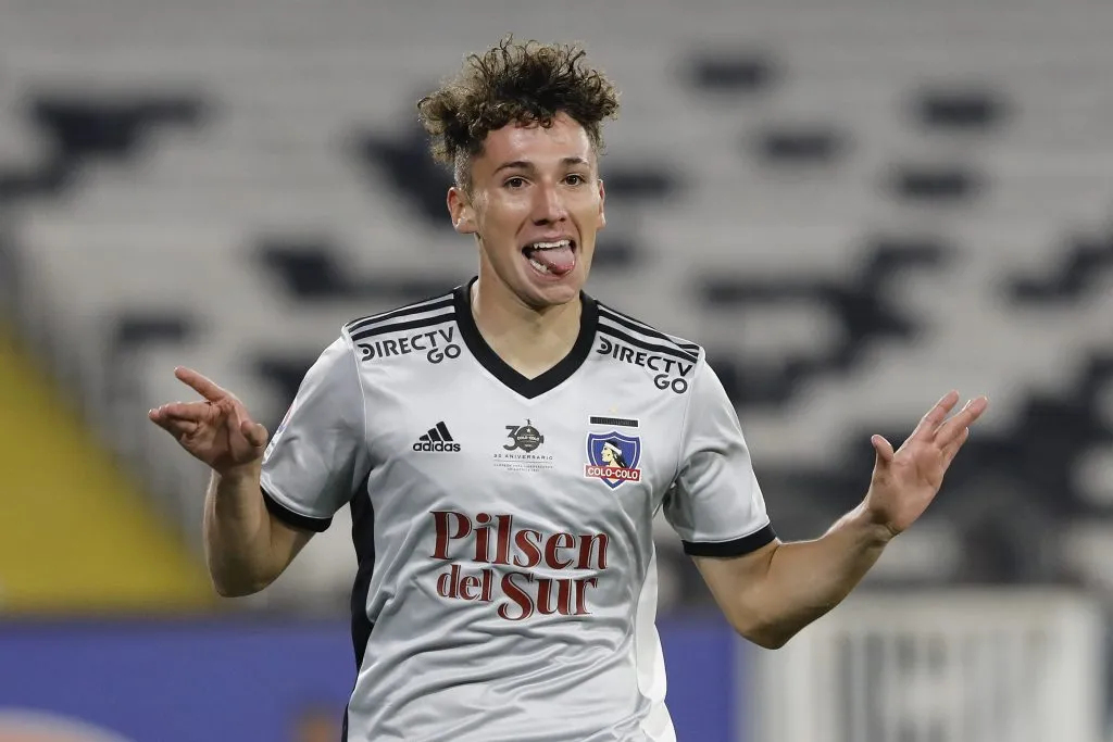 Luciano Arriagada tomó la opción de partir de Colo Colo al Athletico Paranaense (Foto: Photosport)