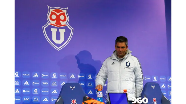 Un resignado Pellegrino ve complejo el tema de refuerzos para la U