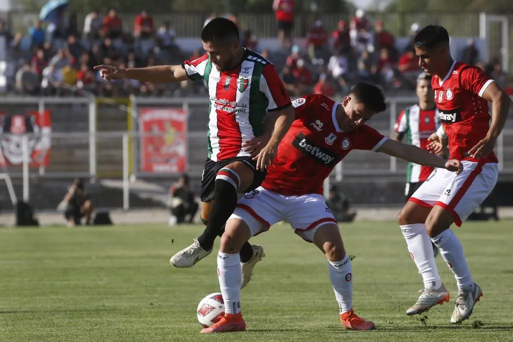 Díaz ha disputado 14 partidos desde su llegada al cuadro Cementero | Foto: Jonnathan Oyarzun/Photosport