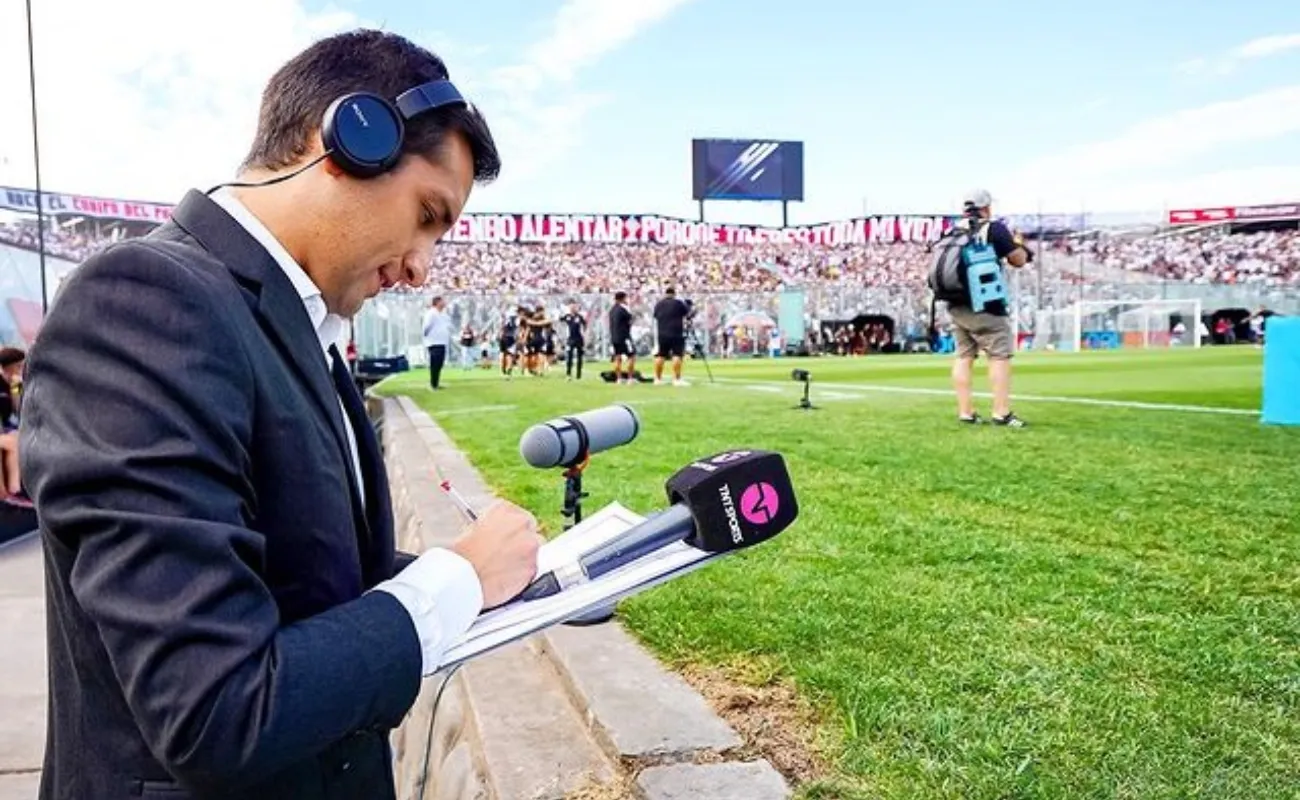 Daniel Arrieta cubre la actualidad de Colo Colo para TNT Sports (Foto: Darrietap, Instagram)