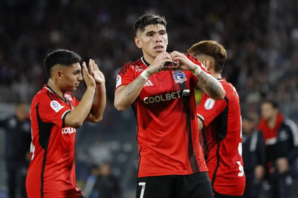 Carlos Palacios y una actuación de ensueño en Colo Colo | Foto: Photosport