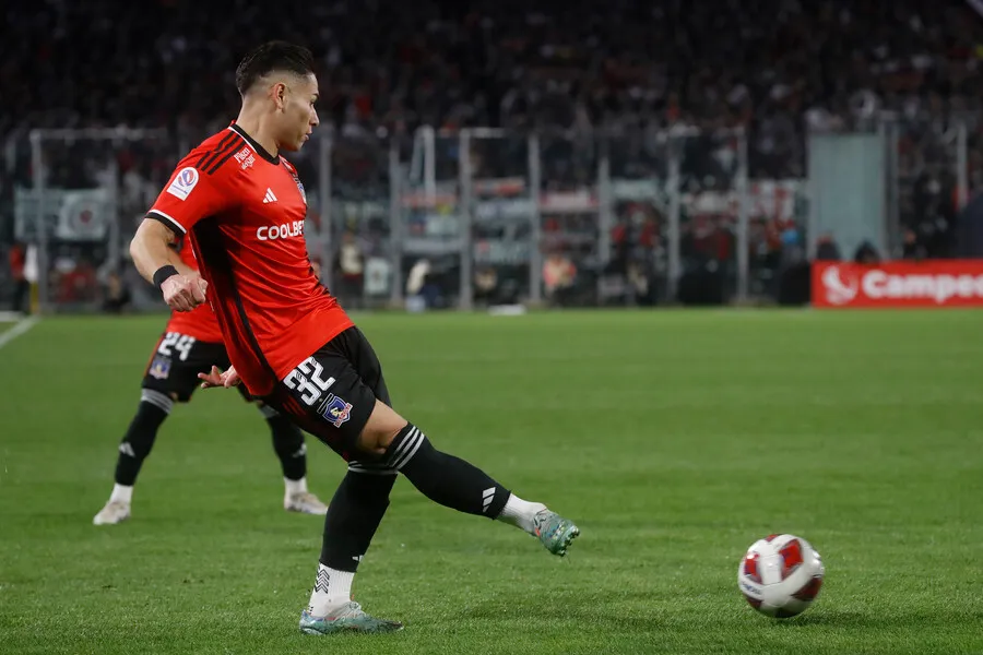 Opazo volvió en gloria y majestad a Colo Colo. | Foto: Photosport