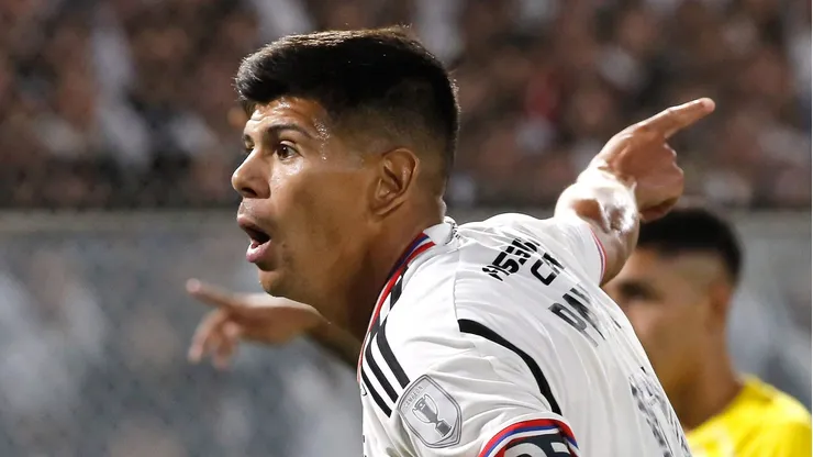 Esteban Pavez aplaude el cambio de esquema que hizo Gustavo Quinteros en Colo Colo.