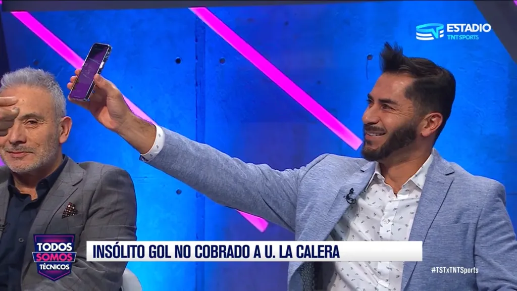 Johnny Herrera llegó una imagen del gol anulado a Unión La Calera ante Colo Colo