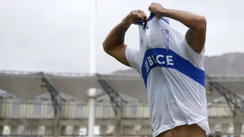 César Pinares no lo pasó nada bien en la UC el primer semestre a raíz de una molestia lumbar