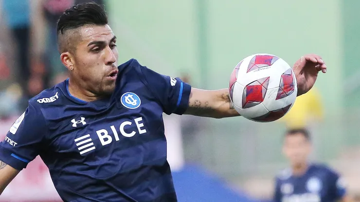 César Pinares fue borrado por el técnico Nicolás Núñez en la UC y no jugará ante Colo Colo por Copa Chile