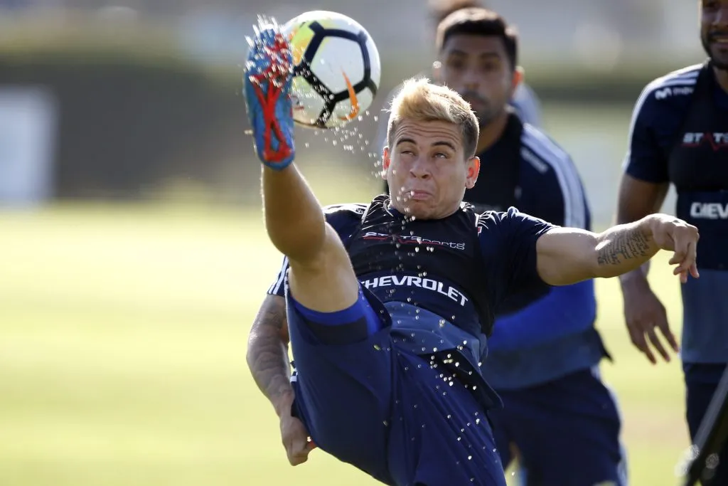 Yeferson Soteldo vuelve a incurrir en indisciplinas como lo hizo en Universidad de Chile y en Brasil tienen que comprarlo obligatoriamente, aunque ya no quieren al jugador (Photosport)