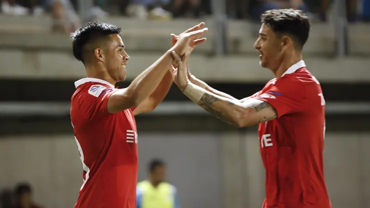 Alexander Aravena y Fernando Zampedri asoman como la mejor dupla del fútbol chileno