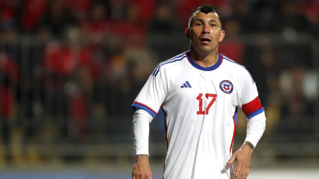 Gary Medel es la pieza inamovible de Berizzo en la defensa de La Roja (Photosport)