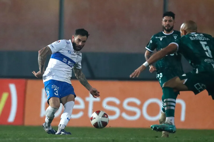 La UC avanzó a semifinales de zona centro norte en Copa Chile. | Foto: Photosport