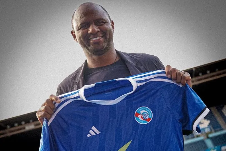 Patrick Vieira fue elegido como el nuevo entrenador de Racing de Estrasburgo y podría dirigir a Brayan Cortés en Francia