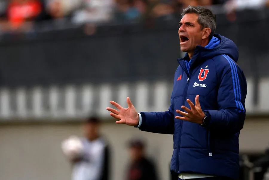 Pellegrino y la U necesitan los tres puntos ante Colo Colo. | Foto: Photosport