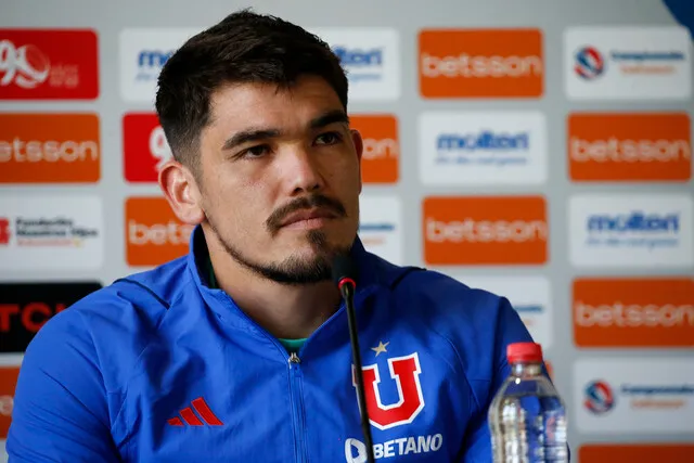 Casanova en conferencia en Quilín (Photosport)