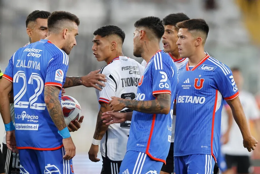 Albos y Azules se verán las caras en el Santa Laura. | Foto: Photosport