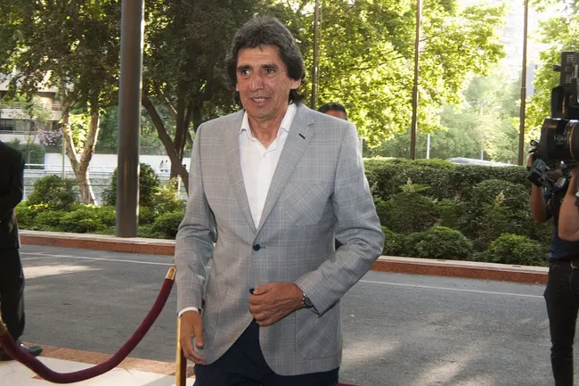 Lizardo Garrido hace una buena evaluación de la dupla de centrales de Colo Colo  (Foto: Photosport)