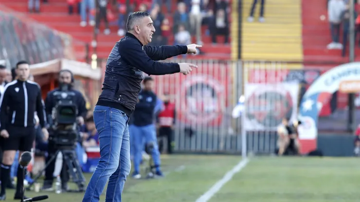 García y su banca reaccionaron con furia con Fernando Zampedri y la barra cruzada.