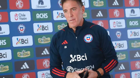 Eduardo Berizzo espera la llegada de Arturo Vidal
