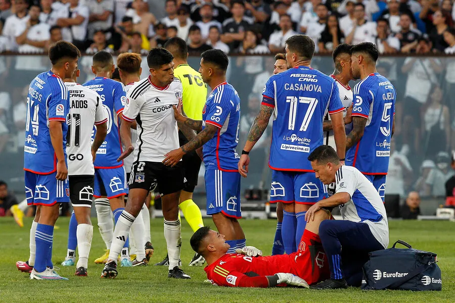 Azules y albos cara a cara el próximo sábado en Santa Laura. | Foto: Photosport