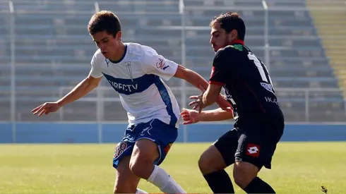 Soto vistiendo la camiseta de la UC en sus inicios de carrera como jugador.