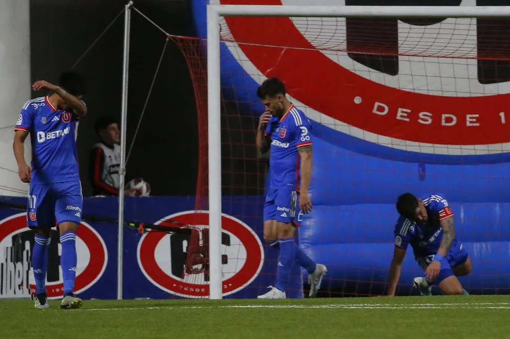 La U sufrió una nueva derrota en el Campeonato Nacional | Foto: Photosport