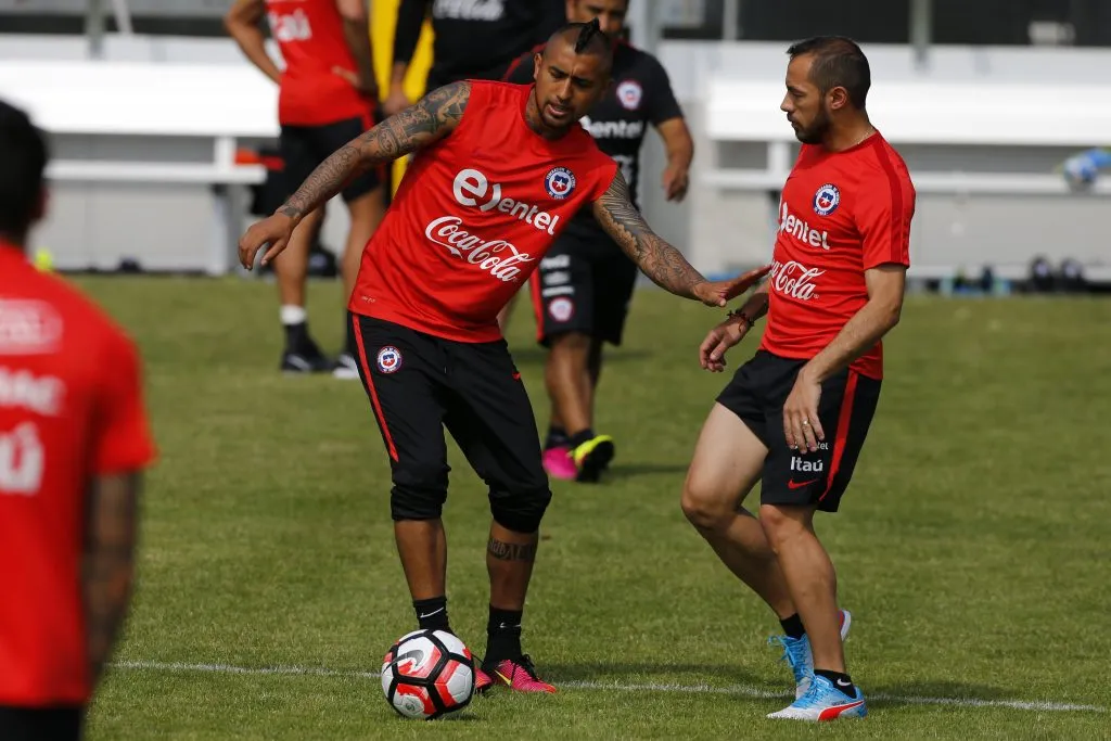 Arturo Vidal elogió a Marcelo Díaz (Foto: Photosport)
