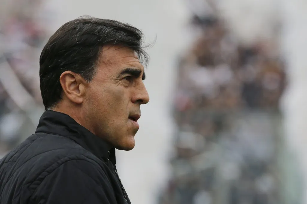 Gustavo Quinteros planifica una intertemporada en medio del receso de octubre-noviembre (Foto: Photosport)