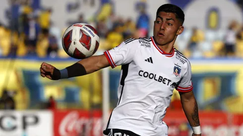 Jordhy Thompson está cerca de dejar Colo Colo y su tema se resolverá en el directorio de Blanco y Negro