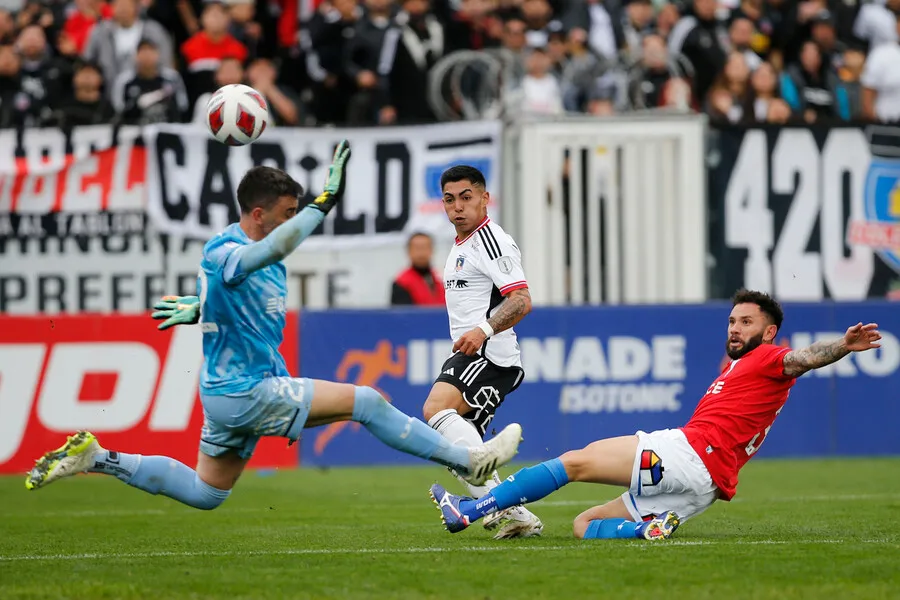 Thompson se ha consolidado en Colo Colo | Foto: Photosport