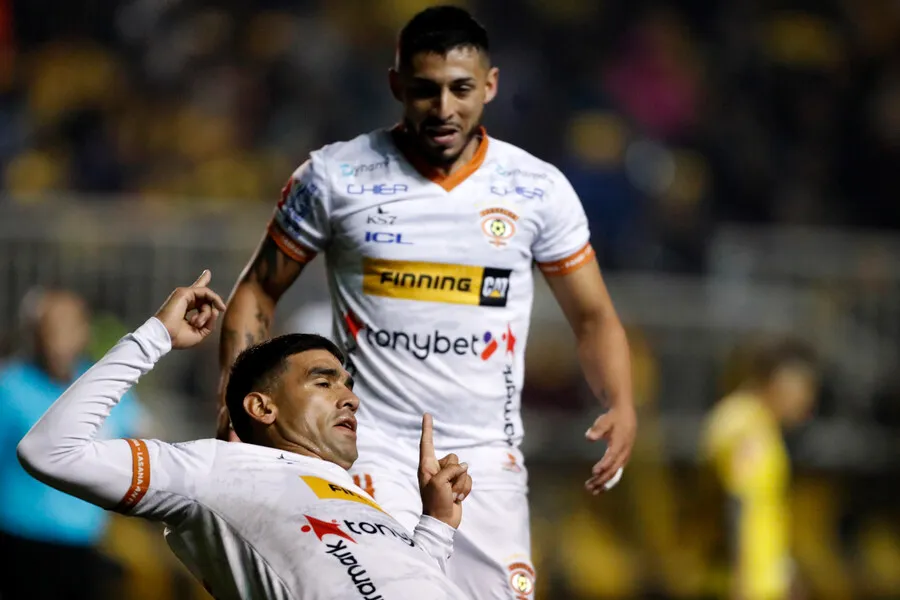 Ramírez increpó a Escalante. | Foto: Photosport