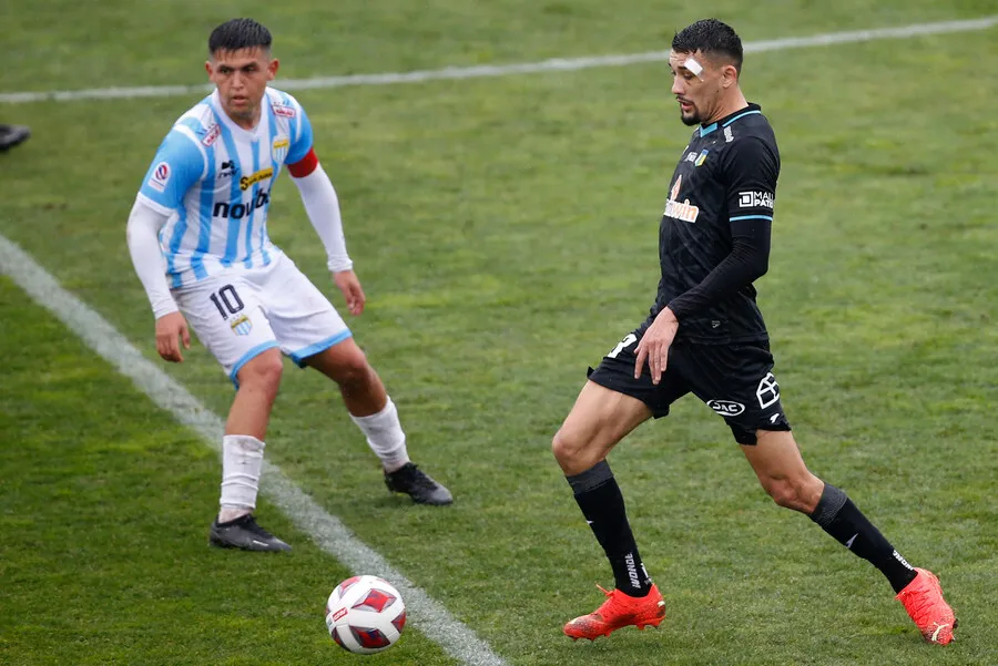 Tomás Aránguiz buscará dar el golpe ante Colo Colo. | Foto: Photosport