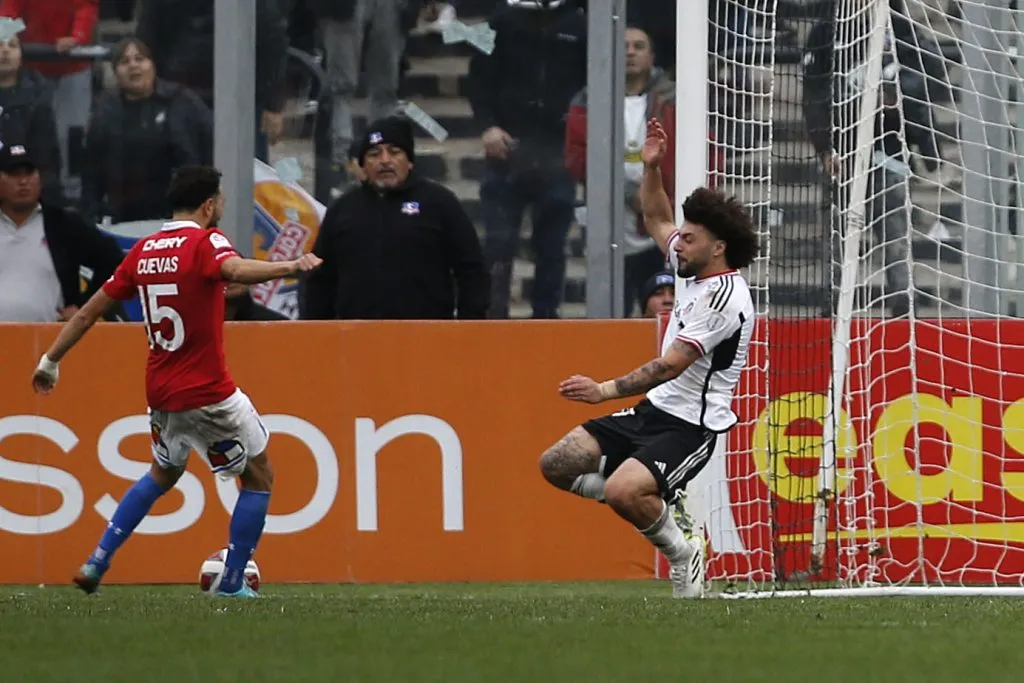 Maximiliano Falcón fue una de las figuras de Colo Colo ante la Universidad Católica. Tras el partido, Peluca se desahogó por amonestación que recibió  (Foto: Photosport)