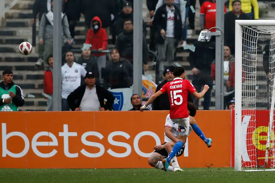 Falcón salvó al Cacique. | Foto: Photosport