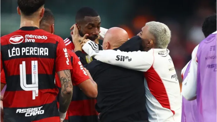 El plantel de Flamengo se cuadra con todo con Jorge Sampaoli