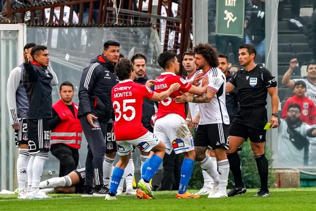 Falcón en la polémica con el arbitraje | Foto: Guillermo Salazar