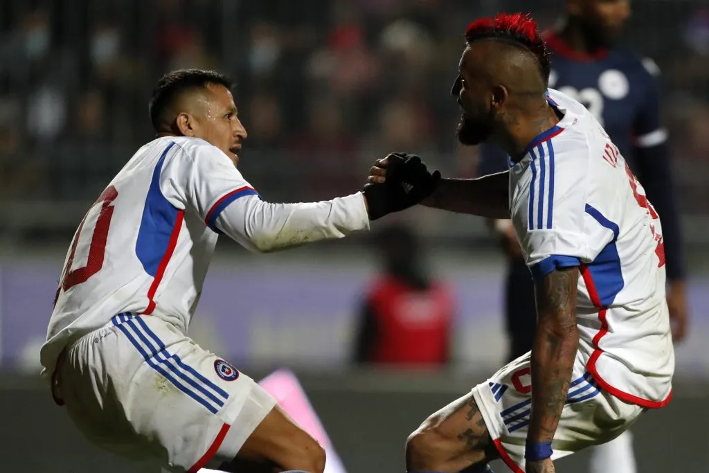 Sánchez y Vidal juntos en un partido de la Roja | FOTO: Andres Pina/Photosport