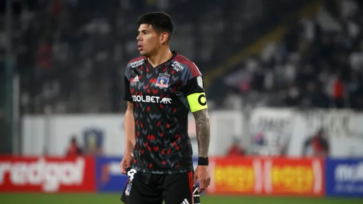 Esteban Pavez renueva con Colo Colo