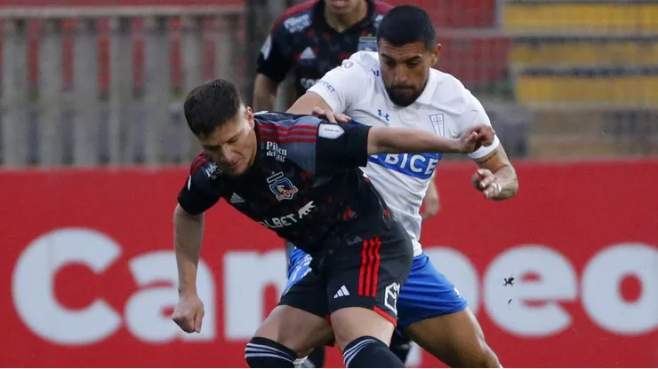 Futbol, Universidad Catolica vs Colo Colo. Final regional ida, Copa Chile 2023. El jugador de Colo Colo Leonardo Gil es fotografiado durante el partido de Copa Chile contra Universidad Catolica disputado en el estadio Santa Laura en Santiago, Chile. 16/08/2023 Marcelo Hernandez/Photosport Football, Universidad Catolica vs Colo Colo. Regional Final, 2023 Copa Chile. Colo Colo's player Leonardo Gil is pictured during the Copa Chile match against Universidad Catolica at the Santa Laura stadium in Santiago, Chile. 16/08/2023 Marcelo Hernandez/Photosport
