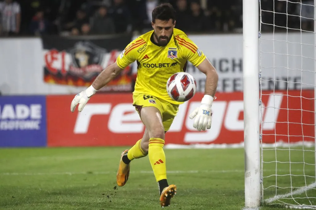 El Cacique tendría en su poder una oferta desde Argentina por De Paul | FOTO: Jonnathan Oyarzun/Photosport