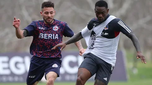 Colo Colo golea en amistoso a Deportes Iberia