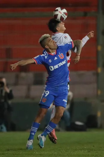 Lean Fernández, uno de los mejores ante Curicó Unido (Photosport)