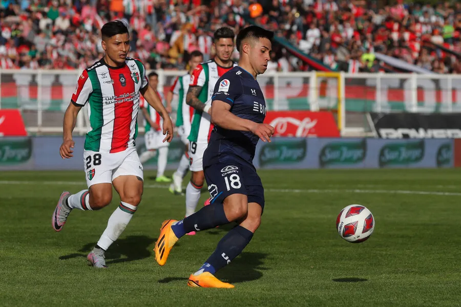 Aravena no ha gozado de un gran momento en la UC | Foto: Photosport