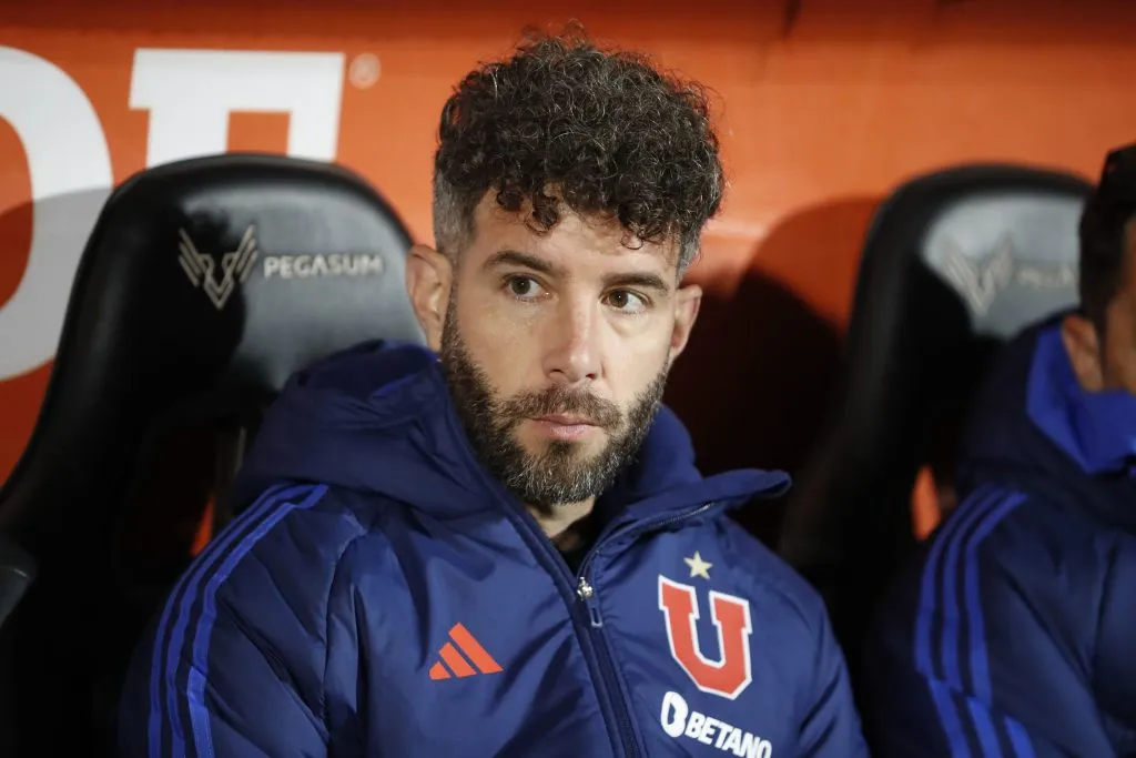 Xavier Tamarit entregó la fórmula con Assadi y Osorio en el ataque de Universidad de Chile (Photosport)