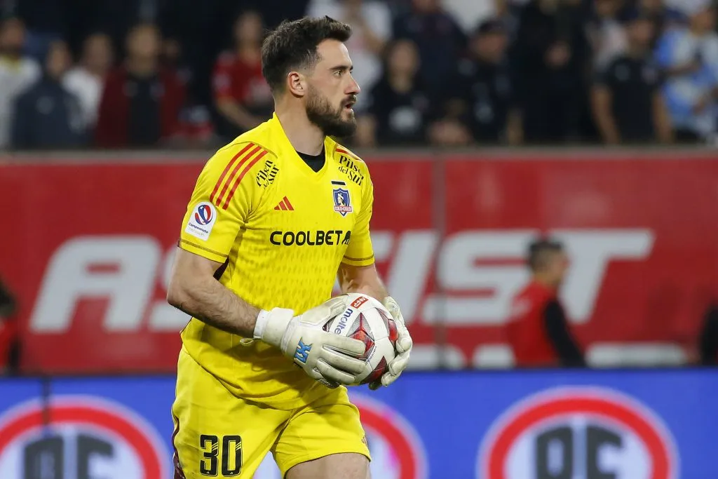 Fernando de Paul vive una semana compleja en Colo Colo | Foto: Photosport