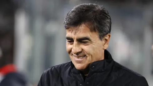 Gustavo Quinteros asegura que hay cuatro jugadores que superaron sus molestias físicas (Foto: Photosport)