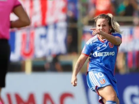 Nicole Fajre entusiasma a los hinchas de la U con su vuelta a las canchas