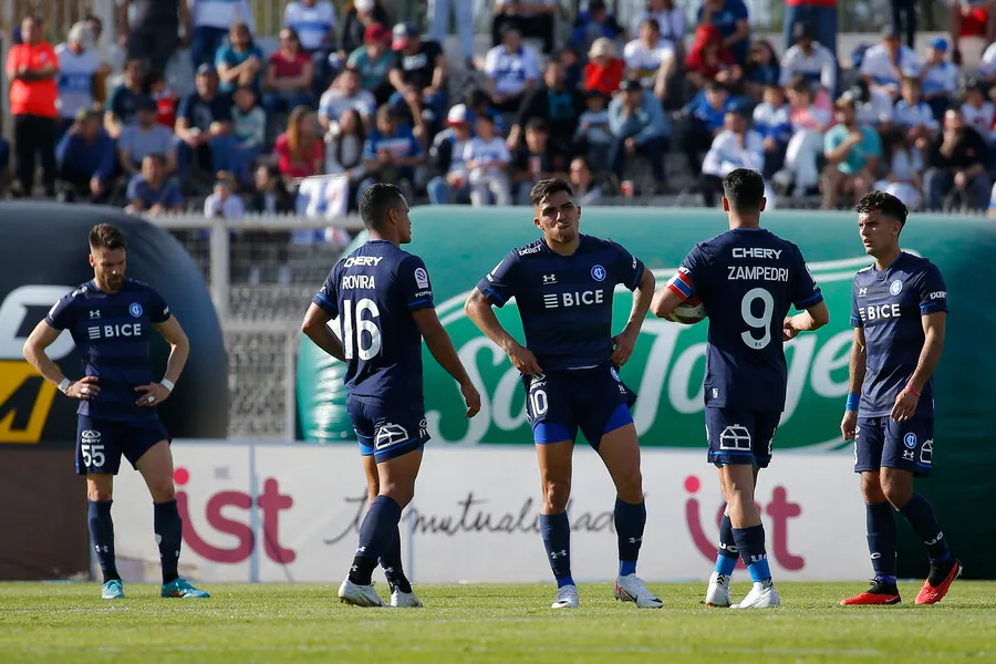 Universidad Católica cayó ante Palestino | Foto: Photosport